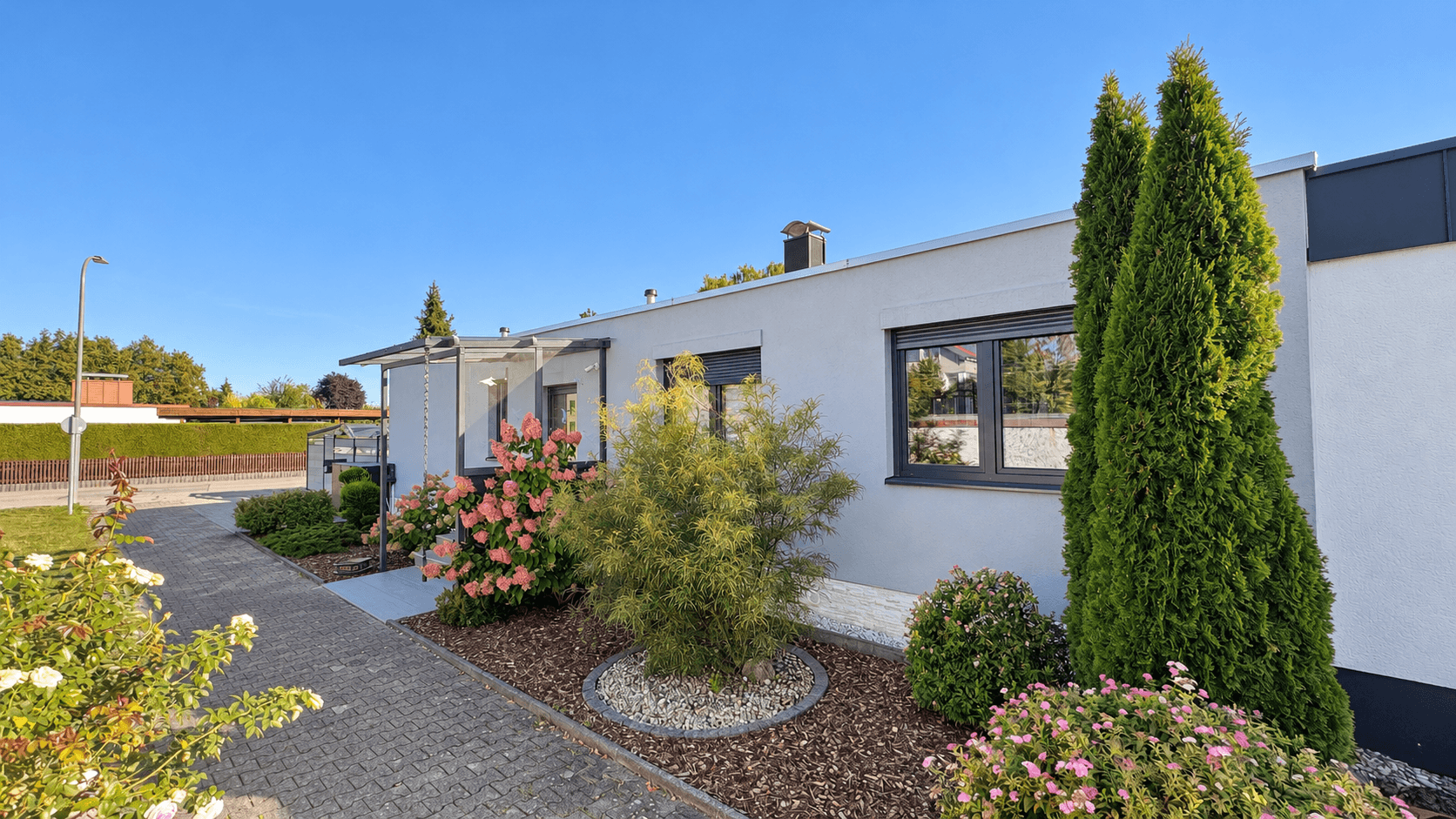 Prodej domu 290 m², pozemek 599 m², Kontakt: Lisa Tel.: 017670904071, Königsbrunn, Bavorsko Prodej domu 290 m², pozemek 599 m², Kontakt: Lisa Tel.: 017670904071, Königsbrunn, Bavorsko