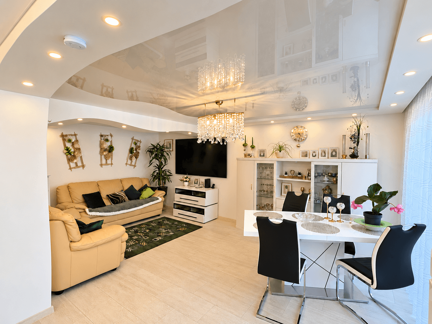 Prodej domu 290 m², pozemek 599 m², Kontakt: Lisa Tel.: 017670904071, Königsbrunn, Bavorsko Prodej domu 290 m², pozemek 599 m², Kontakt: Lisa Tel.: 017670904071, Königsbrunn, Bavorsko