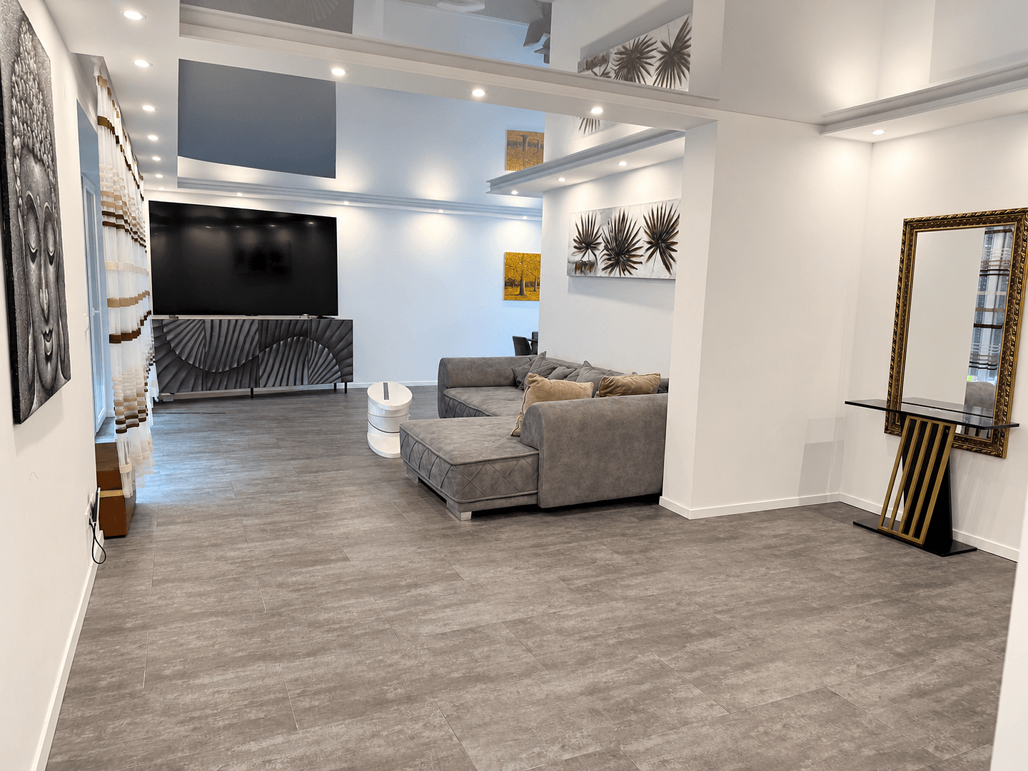 Prodej domu 290 m², pozemek 599 m², Kontakt: Lisa Tel.: 017670904071, Königsbrunn, Bavorsko Prodej domu 290 m², pozemek 599 m², Kontakt: Lisa Tel.: 017670904071, Königsbrunn, Bavorsko