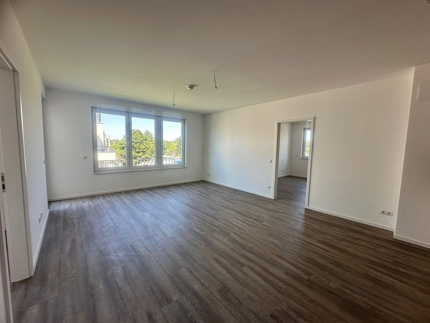 Pronájem bytu 3+1 78 m², Regener Straße 65, Berlin, Berlín Pronájem bytu 3+1 78 m², Regener Straße 65, Berlin, Berlín