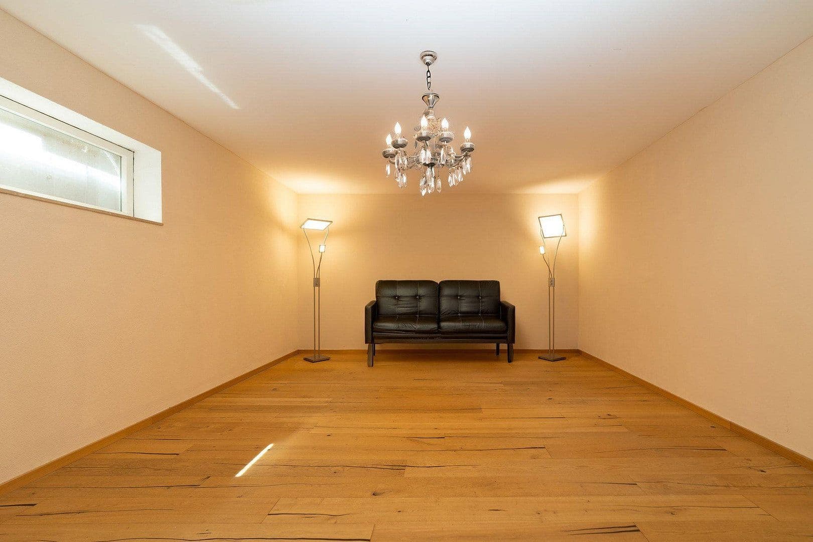 Prodej domu 261 m², pozemek 480 m², Rohrdorf, Bavorsko Prodej domu 261 m², pozemek 480 m², Rohrdorf, Bavorsko