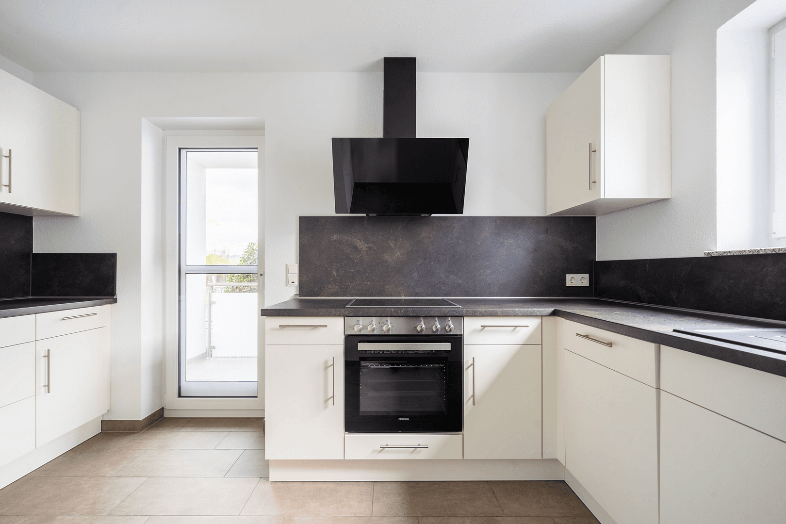 Pronájem bytu 3+kk 94 m², Grolsheim, Porýní-Falc Pronájem bytu 3+kk 94 m², Grolsheim, Porýní-Falc