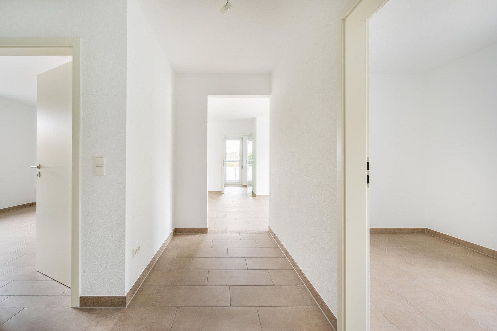 Pronájem bytu 3+kk 94 m², Grolsheim, Porýní-Falc Pronájem bytu 3+kk 94 m², Grolsheim, Porýní-Falc