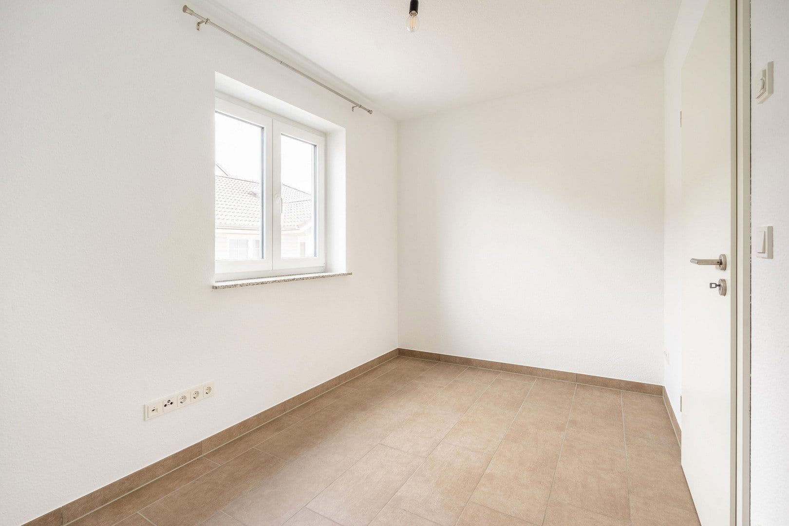 Pronájem bytu 3+kk 94 m², Grolsheim, Porýní-Falc Pronájem bytu 3+kk 94 m², Grolsheim, Porýní-Falc