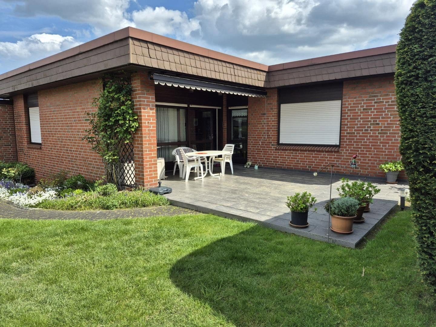 Prodej domu 162 m², pozemek 567 m², Marl, Severní Porýní-Vestfálsko Prodej domu 162 m², pozemek 567 m², Marl, Severní Porýní-Vestfálsko