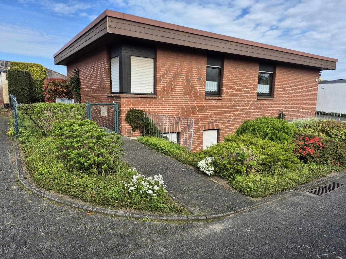 Prodej domu 162 m², pozemek 567 m², Marl, Severní Porýní-Vestfálsko Prodej domu 162 m², pozemek 567 m², Marl, Severní Porýní-Vestfálsko