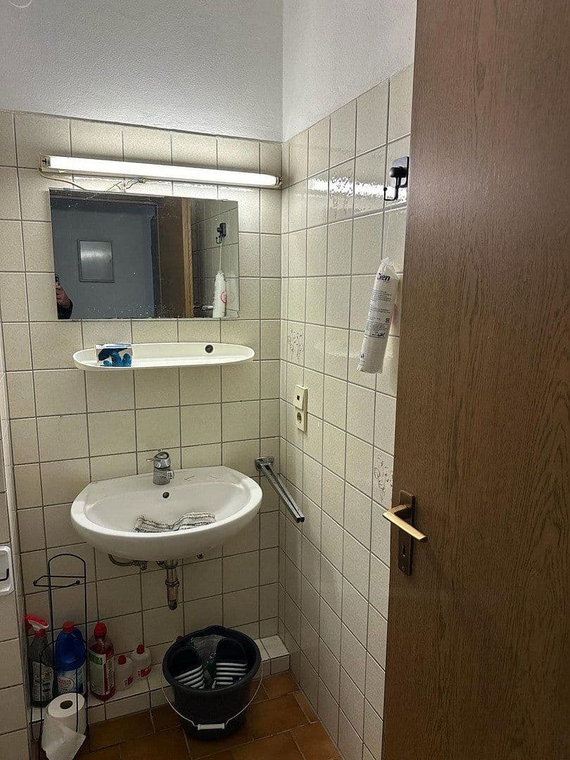 Pronájem bytu 1+1 23 m², Hindemithstraße 13, Gießen, Hessen Pronájem bytu 1+1 23 m², Hindemithstraße 13, Gießen, Hessen