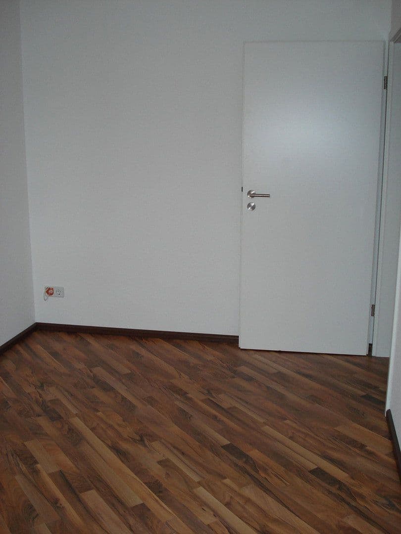 Pronájem bytu 3+1 84 m², Heinersdorfer Straße 48, Bernau, Braniborsko Pronájem bytu 3+1 84 m², Heinersdorfer Straße 48, Bernau, Braniborsko