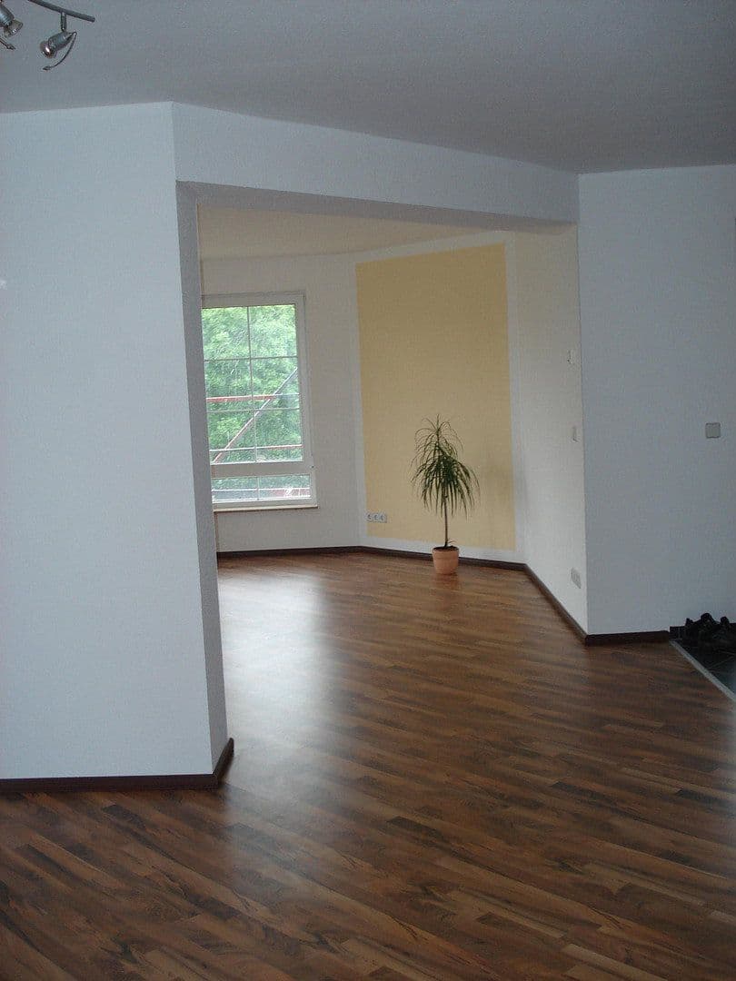 Pronájem bytu 3+1 84 m², Heinersdorfer Straße 48, Bernau, Braniborsko Pronájem bytu 3+1 84 m², Heinersdorfer Straße 48, Bernau, Braniborsko