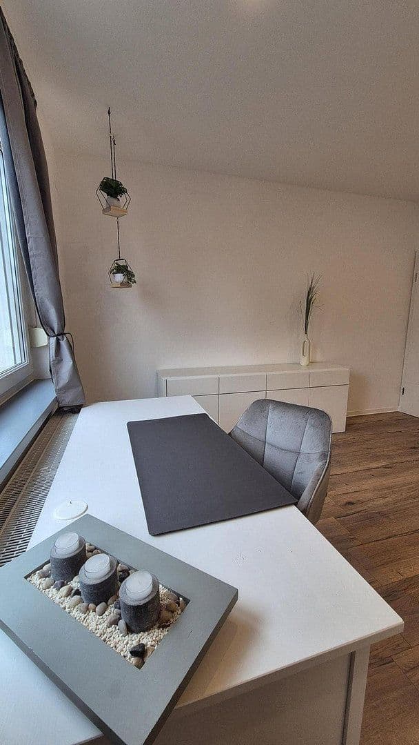 Pronájem bytu 22 m², Saarbrücken, Země Sársko Pronájem bytu 22 m², Saarbrücken, Země Sársko