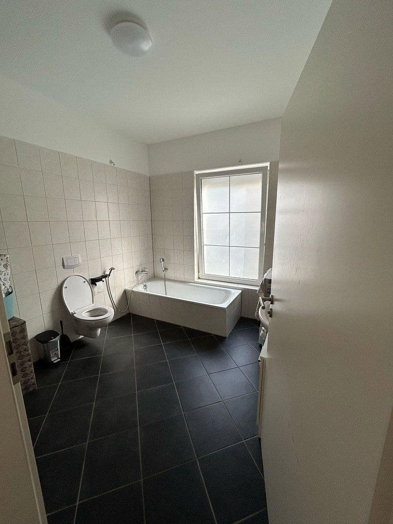 Pronájem bytu 3+1 105 m², Heinersdorfer Straße 48, Bernau, Braniborsko Pronájem bytu 3+1 105 m², Heinersdorfer Straße 48, Bernau, Braniborsko