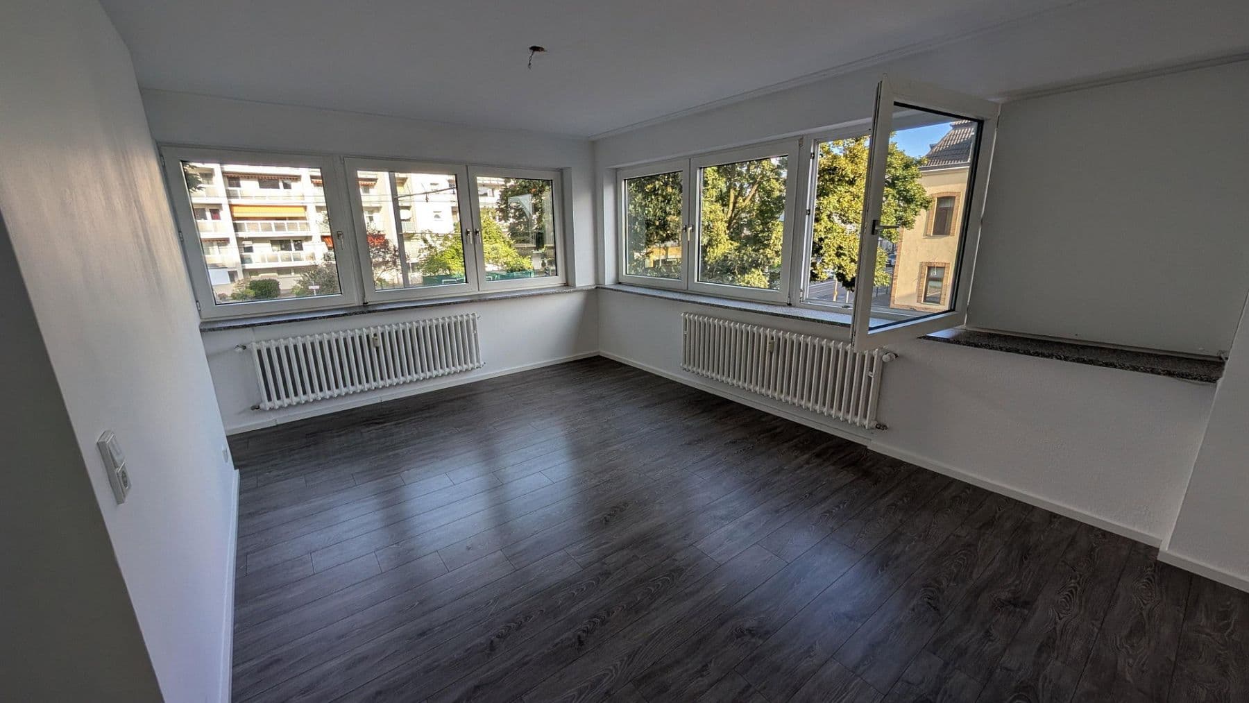 Prodej bytu 3+kk 86 m², Neusser Str. 723, Köln, Severní Porýní-Vestfálsko Prodej bytu 3+kk 86 m², Neusser Str. 723, Köln, Severní Porýní-Vestfálsko
