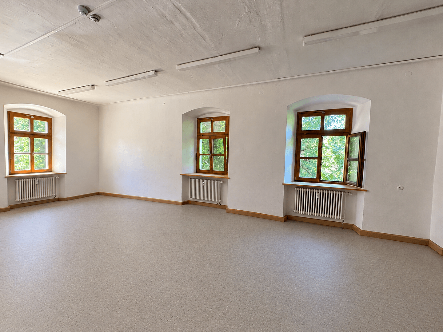 Pronájem kanceláře 55 m², Burglengenfeld, Bavorsko Pronájem kanceláře 55 m², Burglengenfeld, Bavorsko