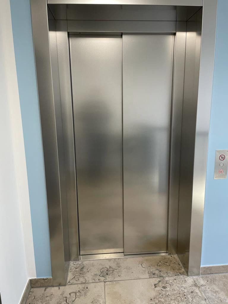 Prodej bytu 3+1 97 m², Schwabensteinstraße 5, Bremen, Bremen Prodej bytu 3+1 97 m², Schwabensteinstraße 5, Bremen, Bremen