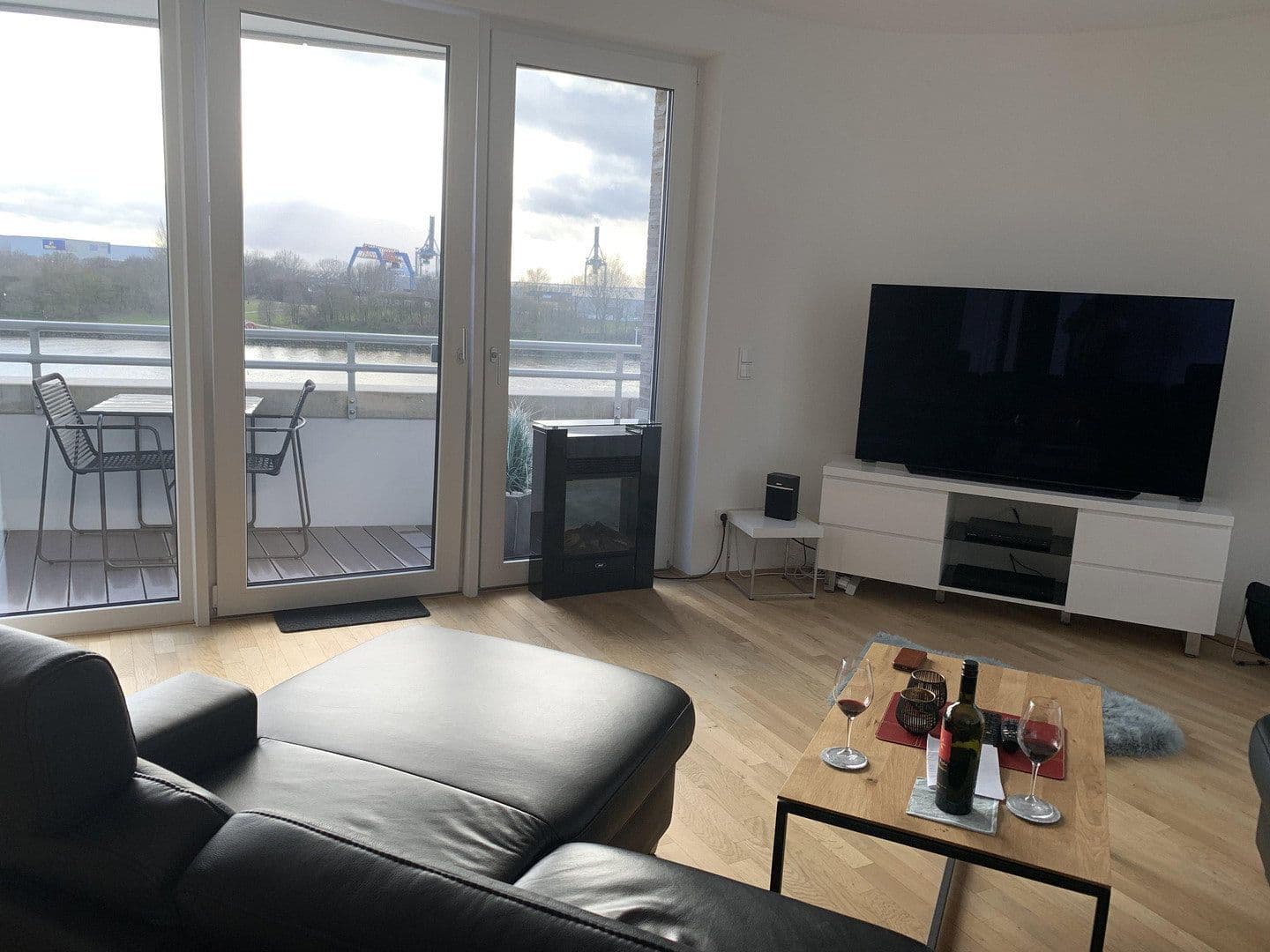 Prodej bytu 3+1 97 m², Schwabensteinstraße 5, Bremen, Bremen Prodej bytu 3+1 97 m², Schwabensteinstraße 5, Bremen, Bremen