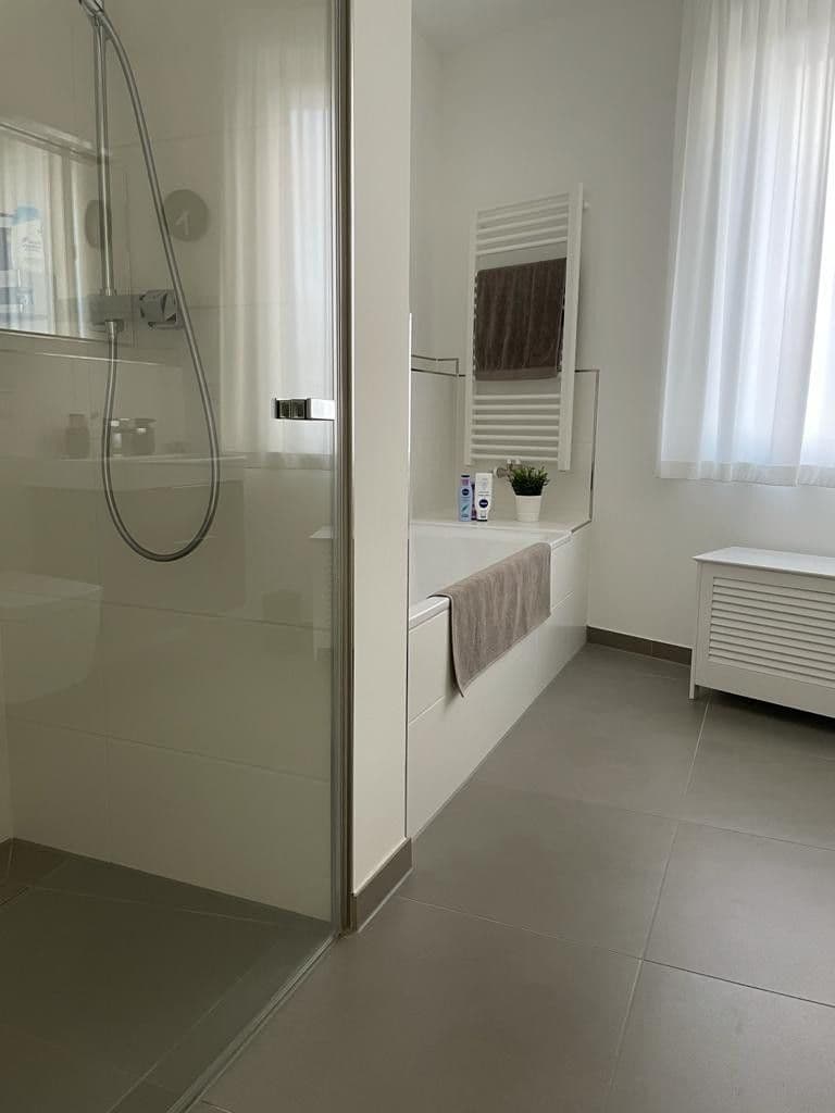 Prodej bytu 3+1 97 m², Schwabensteinstraße 5, Bremen, Bremen Prodej bytu 3+1 97 m², Schwabensteinstraße 5, Bremen, Bremen