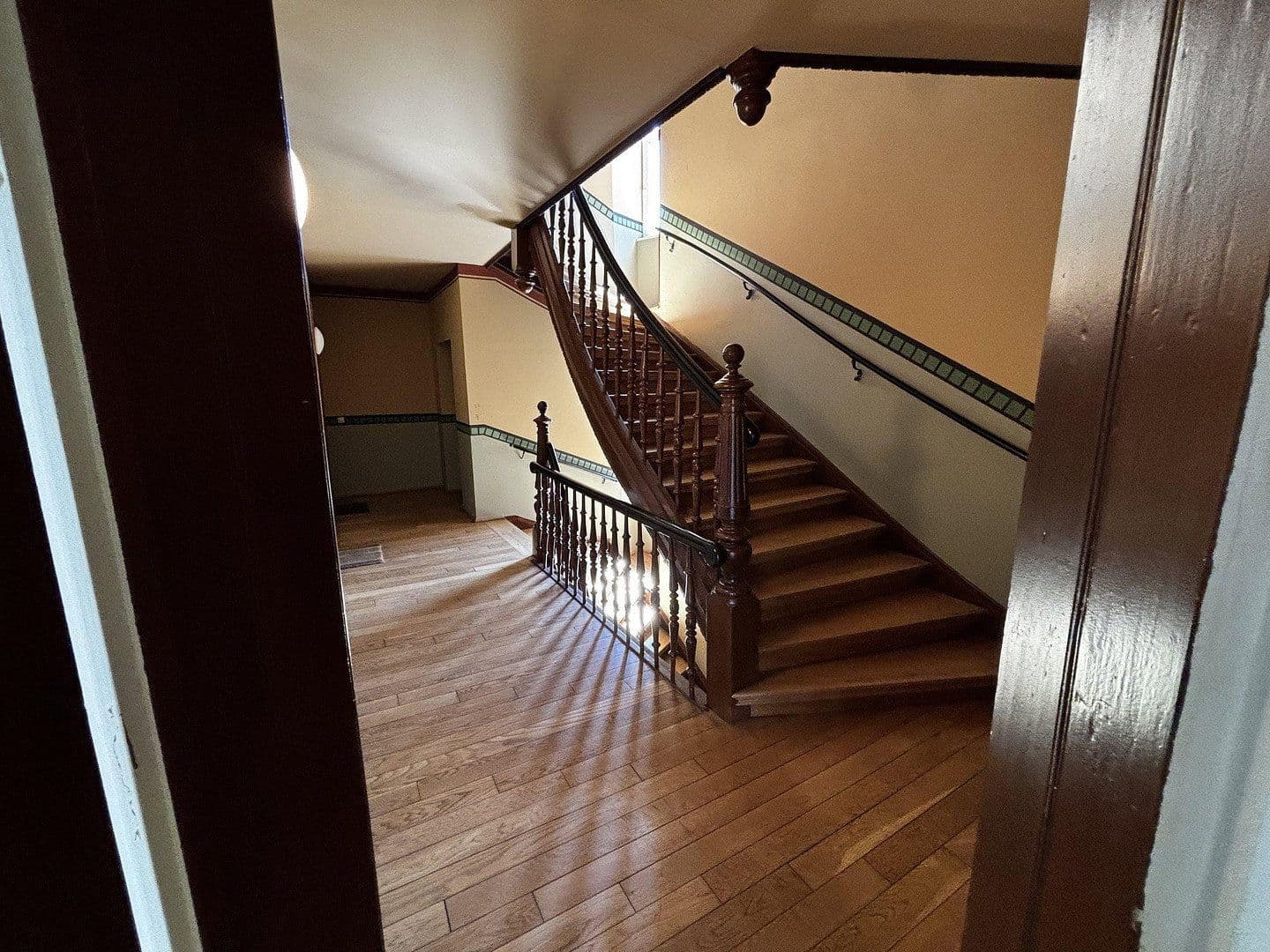 Pronájem bytu 3+1 65 m², Plaußiger Straße 33, Leipzig, Sasko Pronájem bytu 3+1 65 m², Plaußiger Straße 33, Leipzig, Sasko