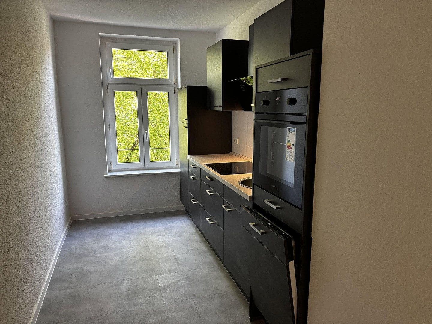 Pronájem bytu 3+1 65 m², Plaußiger Straße 33, Leipzig, Sasko Pronájem bytu 3+1 65 m², Plaußiger Straße 33, Leipzig, Sasko