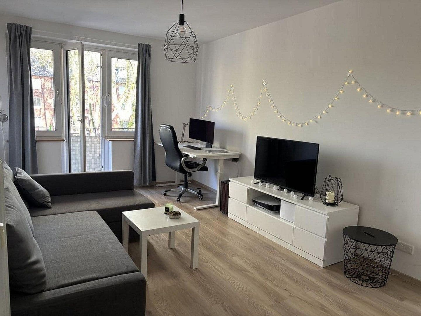 Pronájem bytu 1+1 29 m², Hamburg, Hamburg Pronájem bytu 1+1 29 m², Hamburg, Hamburg