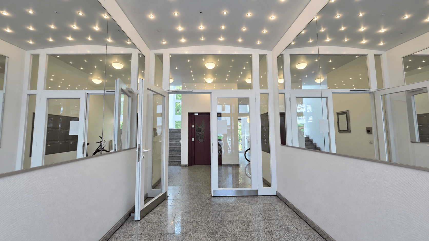 Prodej bytu 4+1 140 m², Berlin, Berlín Prodej bytu 4+1 140 m², Berlin, Berlín