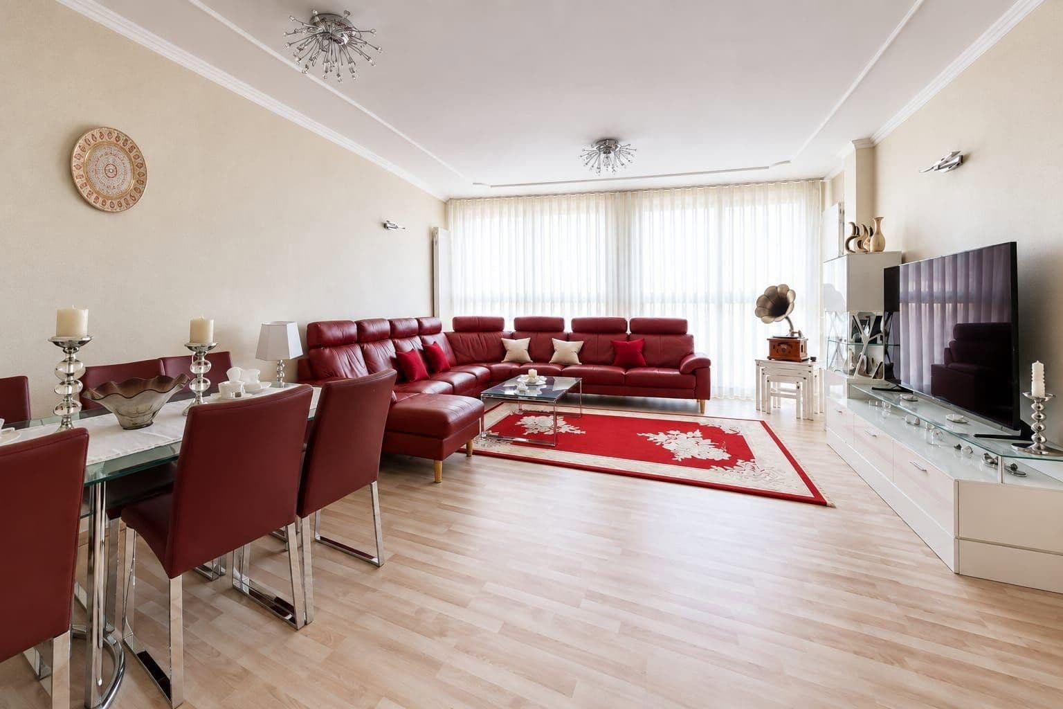 Prodej bytu 4+1 140 m², Berlin, Berlín Prodej bytu 4+1 140 m², Berlin, Berlín