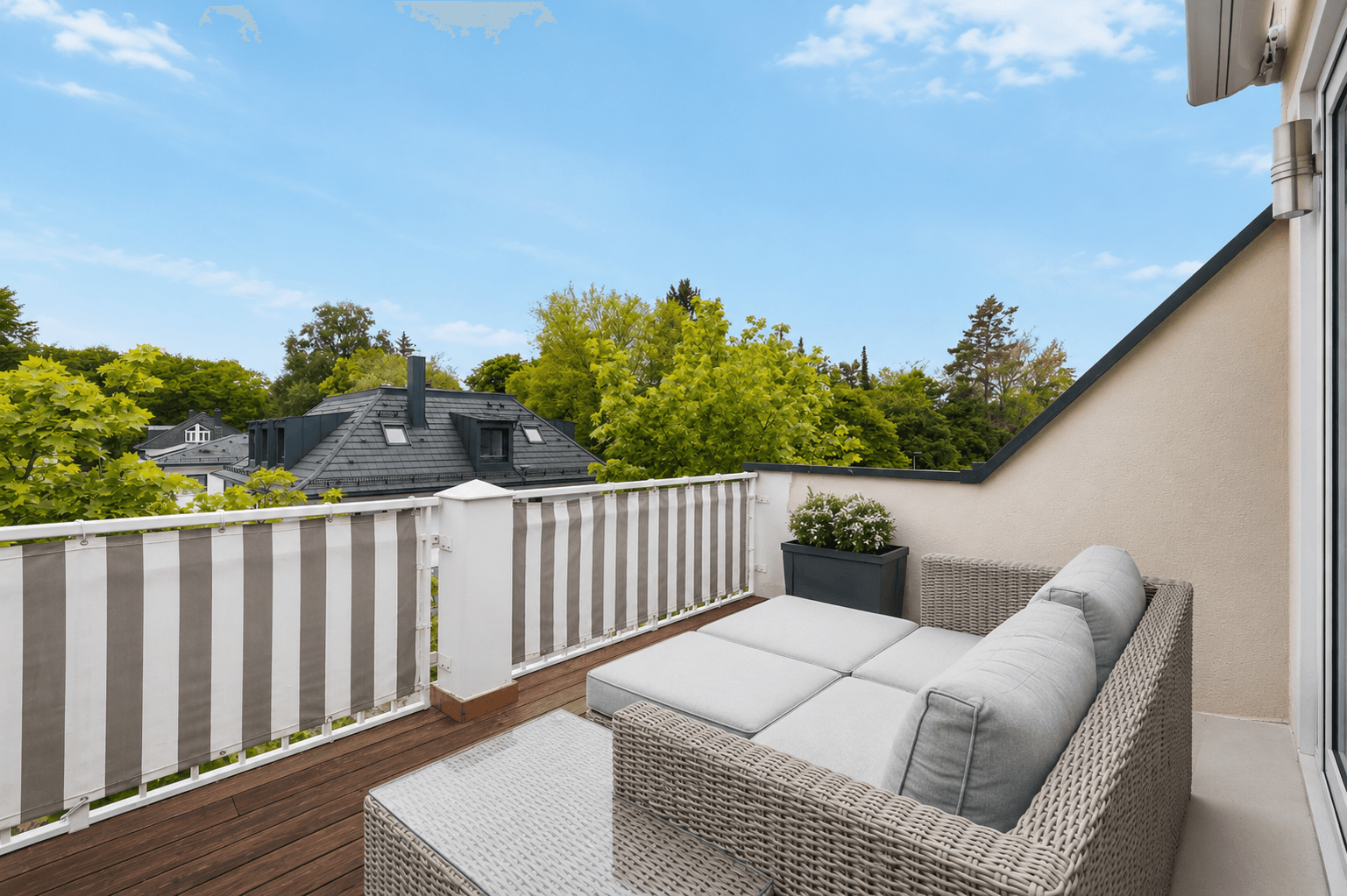Prodej bytu 3+kk 98 m², München, Bavorsko Prodej bytu 3+kk 98 m², München, Bavorsko