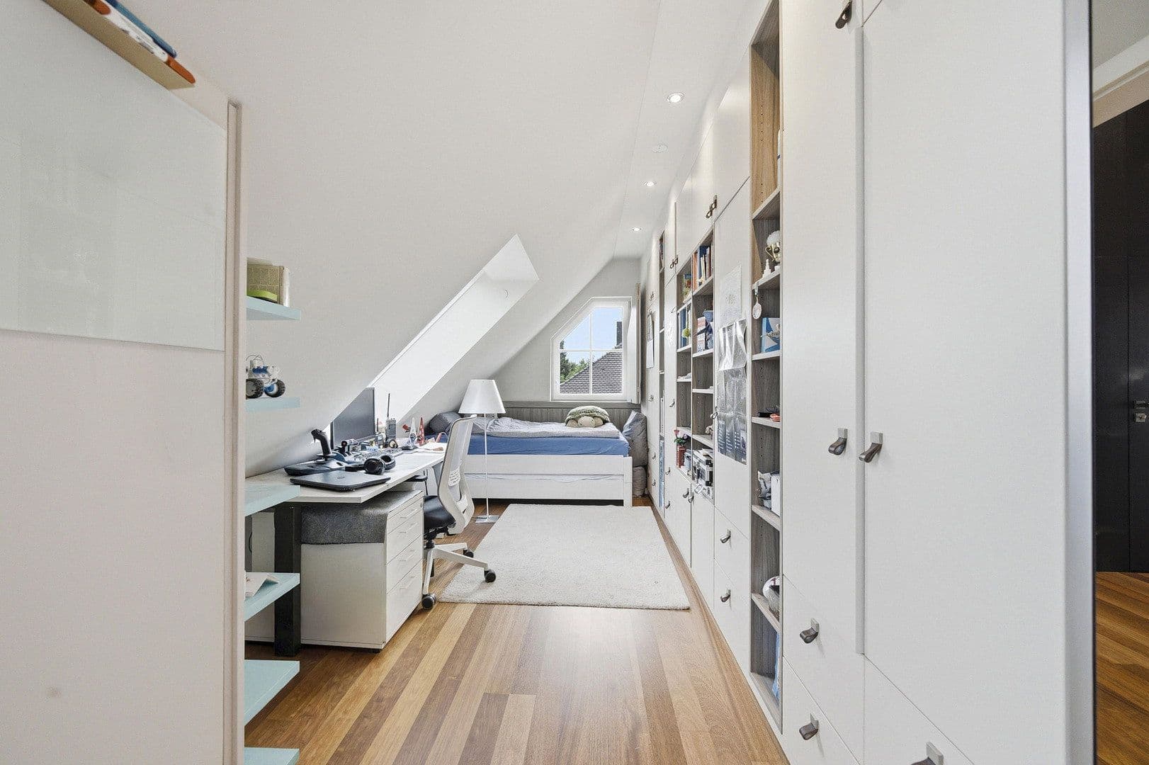Prodej bytu 3+kk 98 m², München, Bavorsko Prodej bytu 3+kk 98 m², München, Bavorsko