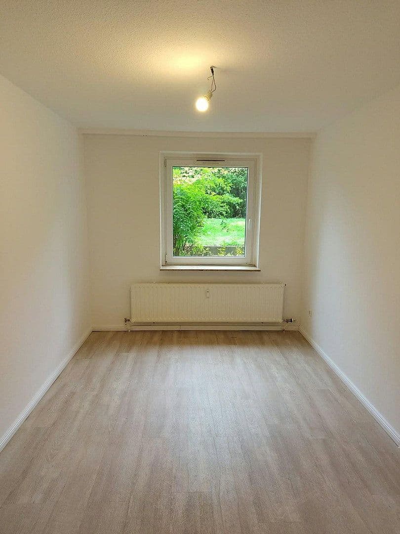 Pronájem bytu 3+1 69 m², Bahnhofstraße 20, Rosengarten, Dolní Sasko Pronájem bytu 3+1 69 m², Bahnhofstraße 20, Rosengarten, Dolní Sasko