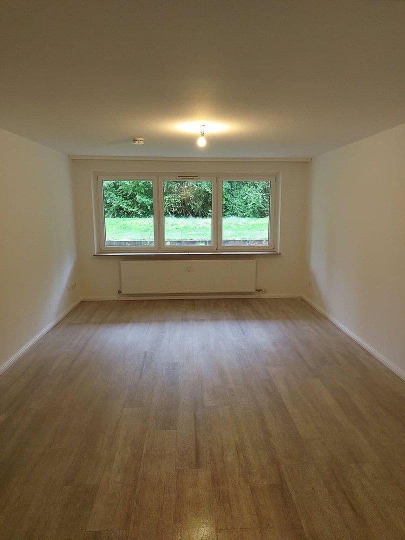 Pronájem bytu 3+1 69 m², Bahnhofstraße 20, Rosengarten, Dolní Sasko Pronájem bytu 3+1 69 m², Bahnhofstraße 20, Rosengarten, Dolní Sasko