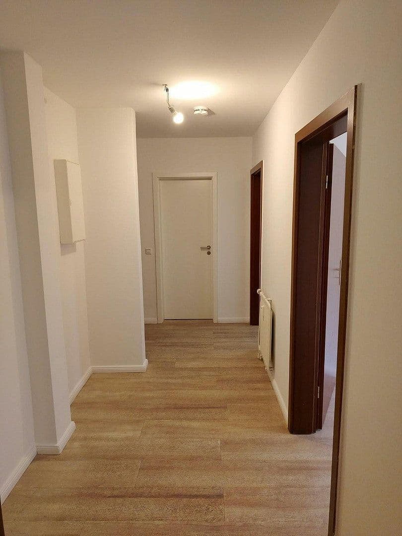 Pronájem bytu 3+1 69 m², Bahnhofstraße 20, Rosengarten, Dolní Sasko Pronájem bytu 3+1 69 m², Bahnhofstraße 20, Rosengarten, Dolní Sasko