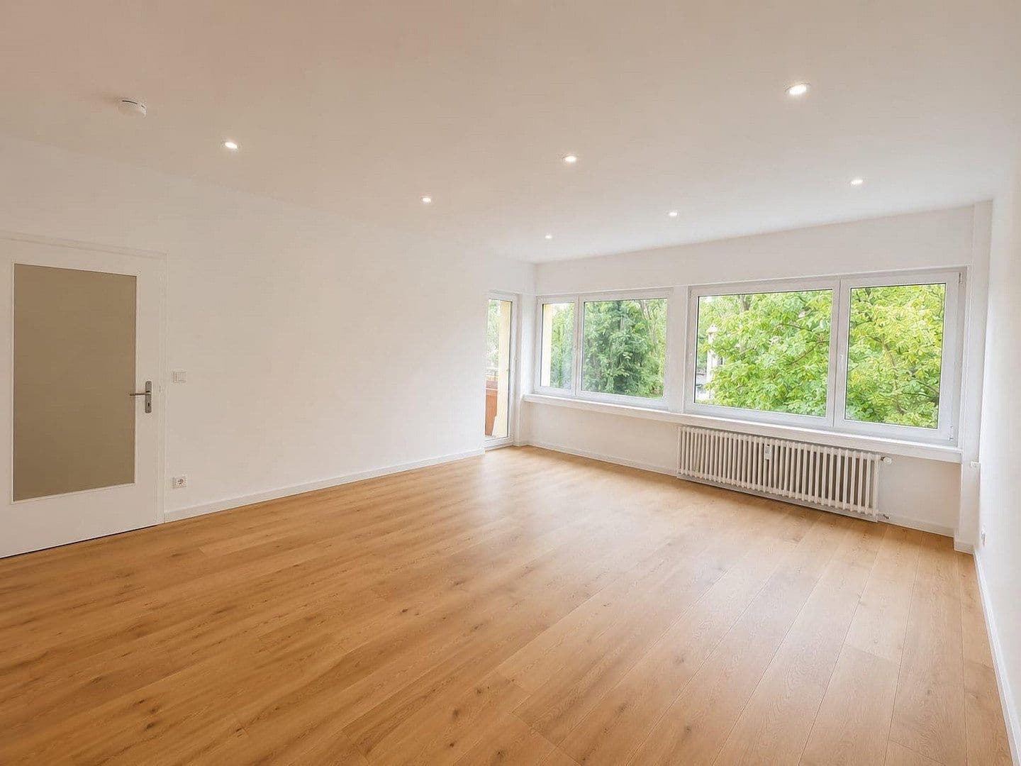 Prodej bytu 4+1 90 m², Kopernikusstr. 7, Berlin, Berlín Prodej bytu 4+1 90 m², Kopernikusstr. 7, Berlin, Berlín