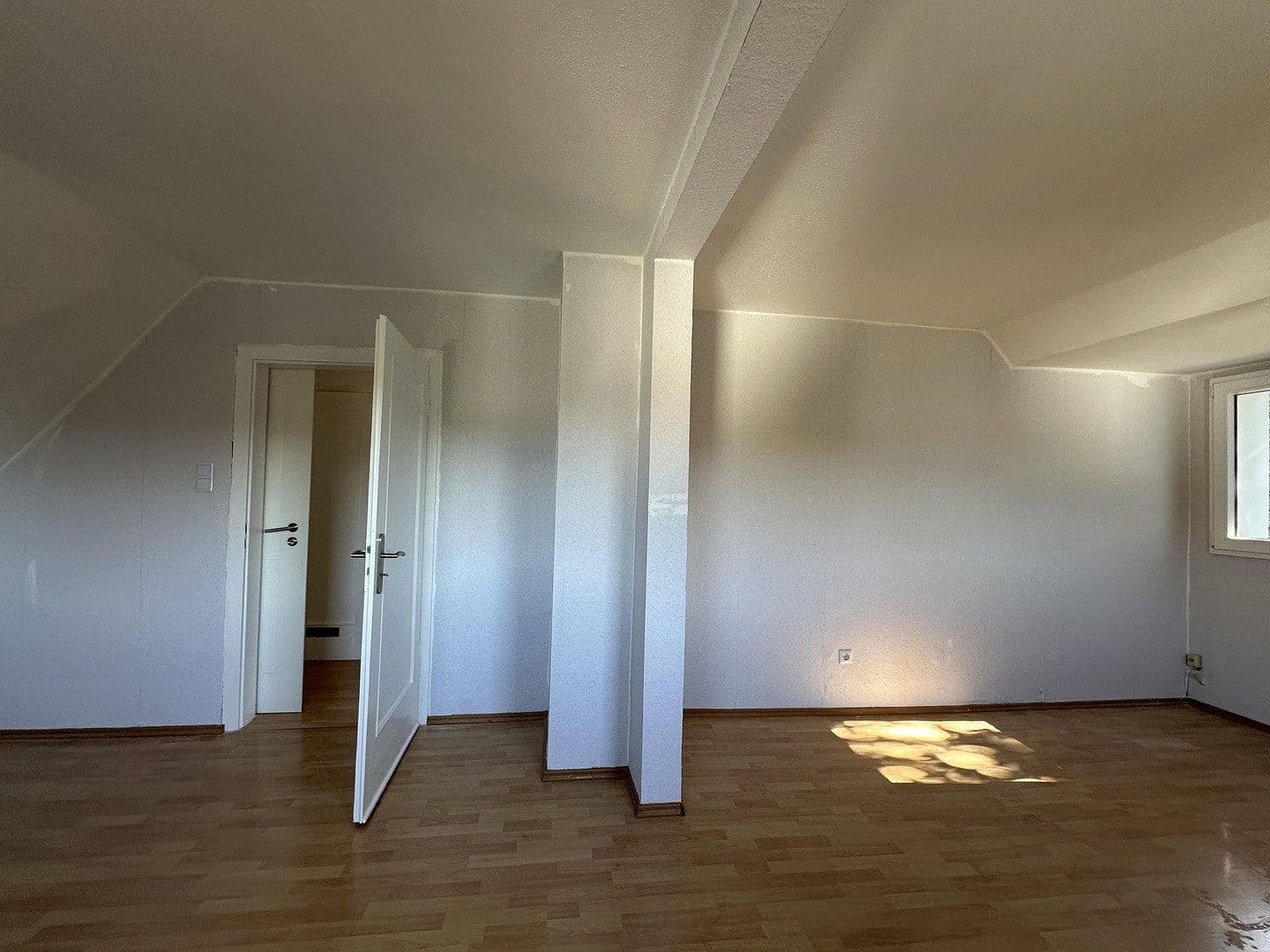 Prodej bytu 3+1 68 m², Lebrechtstrasse 28, Gummersbach, Severní Porýní-Vestfálsko Prodej bytu 3+1 68 m², Lebrechtstrasse 28, Gummersbach, Severní Porýní-Vestfálsko