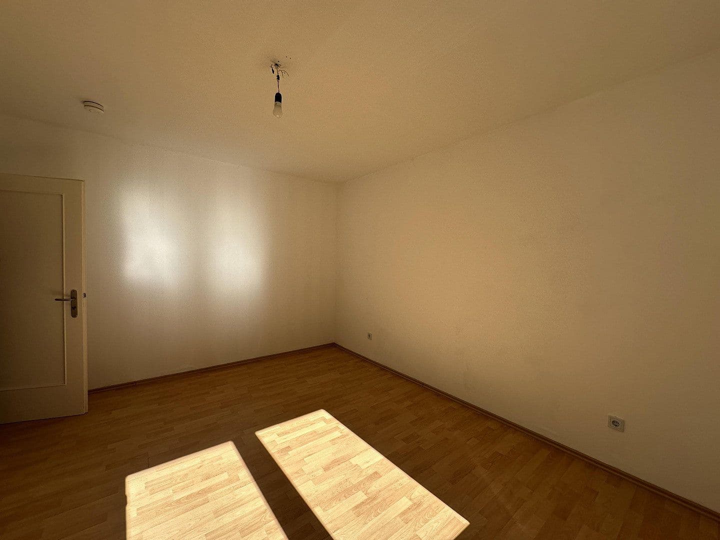 Prodej bytu 5+1 108 m², Lebrechtstrasse 28, Gummersbach, Severní Porýní-Vestfálsko Prodej bytu 5+1 108 m², Lebrechtstrasse 28, Gummersbach, Severní Porýní-Vestfálsko