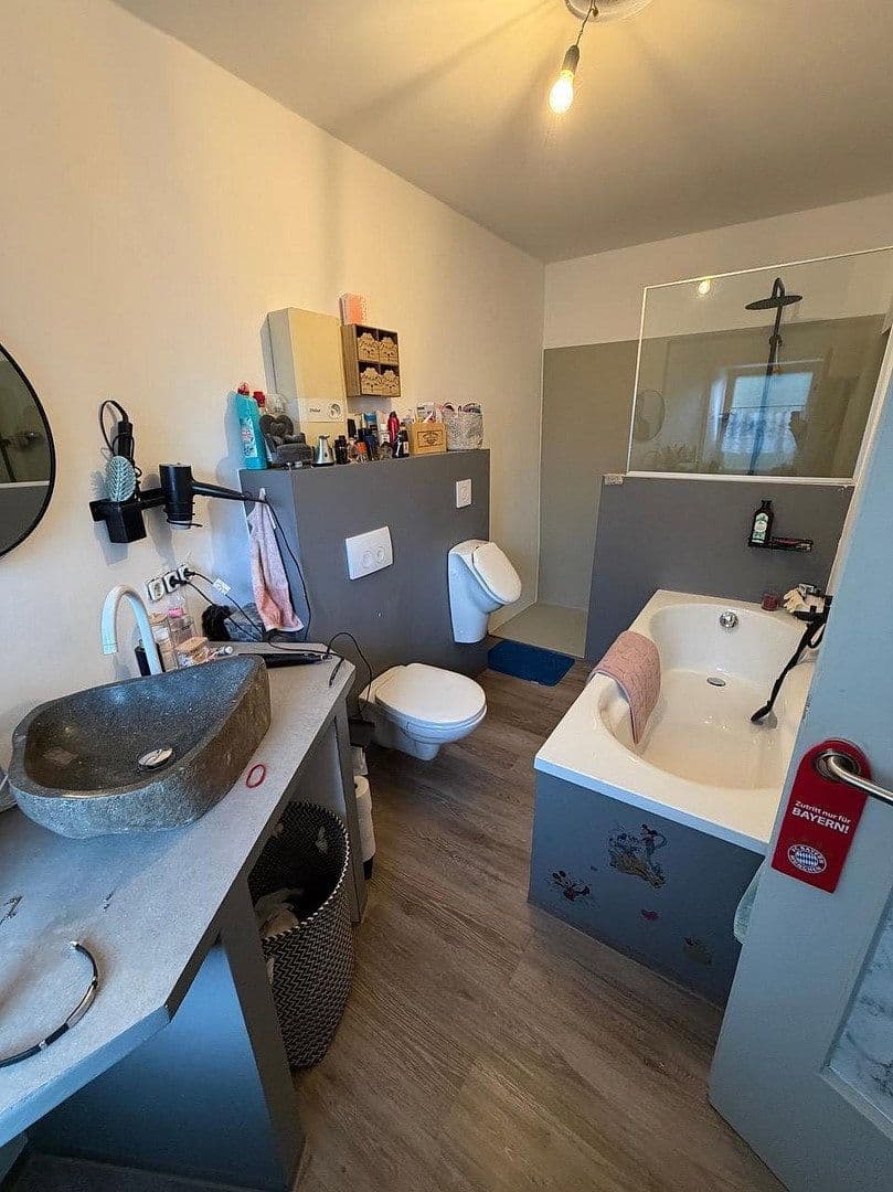 Prodej domu 145 m², pozemek 3.798 m², Hauptstraße 12, Werdohl, Severní Porýní-Vestfálsko Prodej domu 145 m², pozemek 3.798 m², Hauptstraße 12, Werdohl, Severní Porýní-Vestfálsko