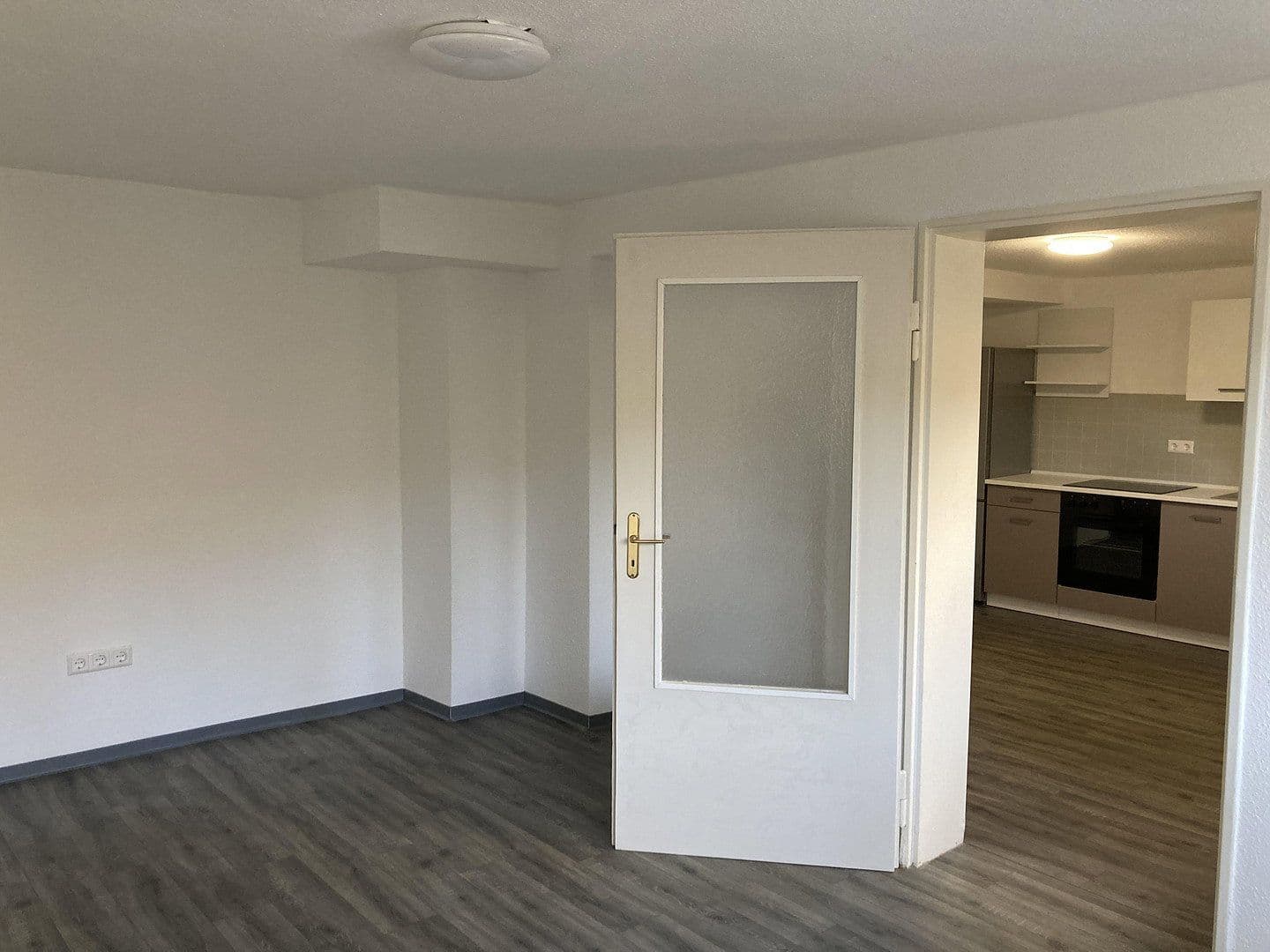 Pronájem kanceláře 40 m², Ludwigshafen, Porýní-Falc Pronájem kanceláře 40 m², Ludwigshafen, Porýní-Falc
