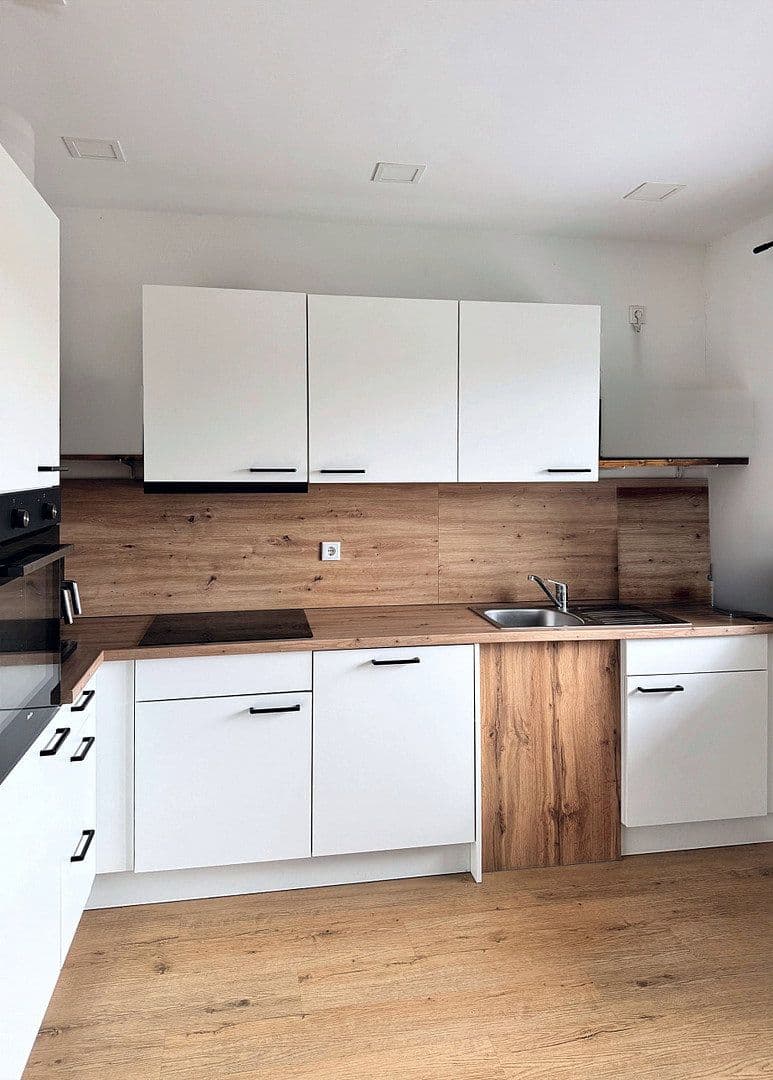 Pronájem bytu 6+1 135 m², Rheinstraße 214, Ingelheim am Rhein, Porýní-Falc Pronájem bytu 6+1 135 m², Rheinstraße 214, Ingelheim am Rhein, Porýní-Falc