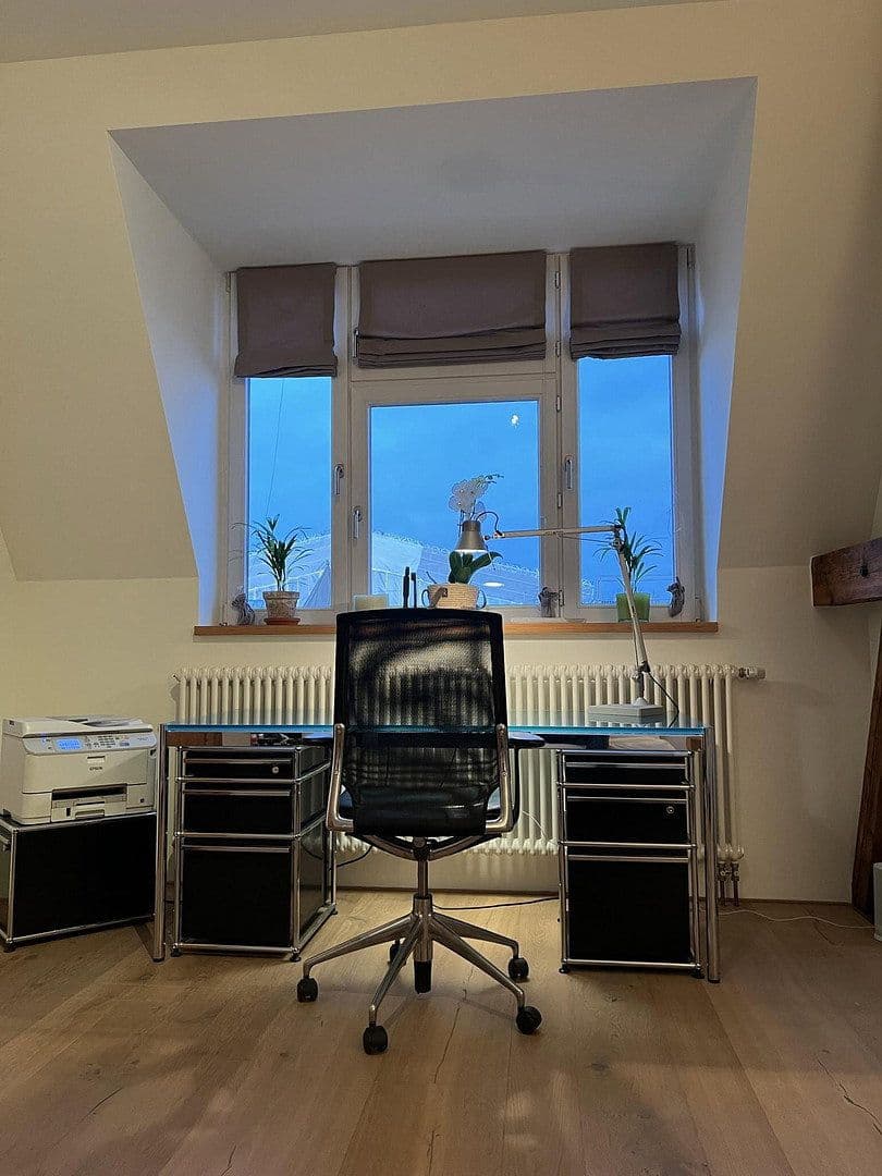 Pronájem bytu 3+1 150 m², Haynstraße 15, Hamburg, Hamburg Pronájem bytu 3+1 150 m², Haynstraße 15, Hamburg, Hamburg