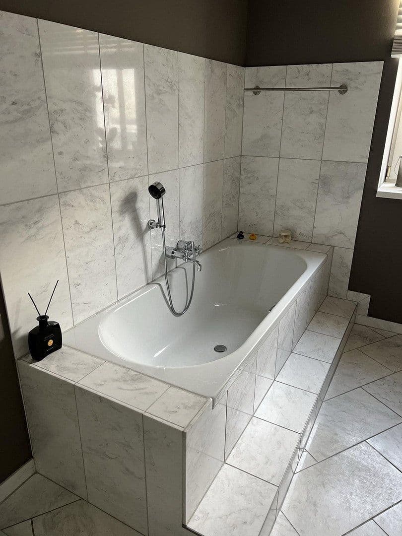 Pronájem bytu 3+1 150 m², Haynstraße 15, Hamburg, Hamburg Pronájem bytu 3+1 150 m², Haynstraße 15, Hamburg, Hamburg