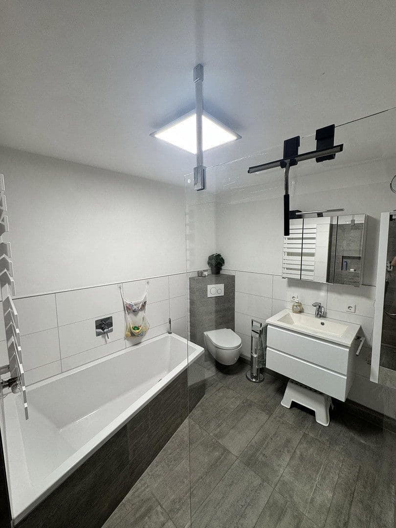 Prodej domu 111 m², pozemek 192 m², Altdorf, Bádensko-Württembersko Prodej domu 111 m², pozemek 192 m², Altdorf, Bádensko-Württembersko
