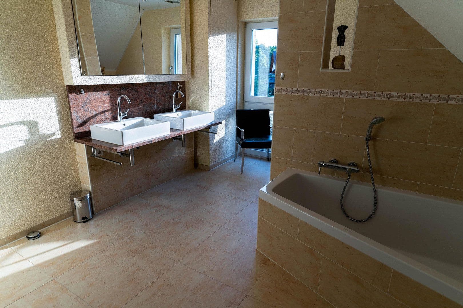 Prodej domu 183 m², pozemek 541 m², Weisenheim am Sand, Porýní-Falc Prodej domu 183 m², pozemek 541 m², Weisenheim am Sand, Porýní-Falc