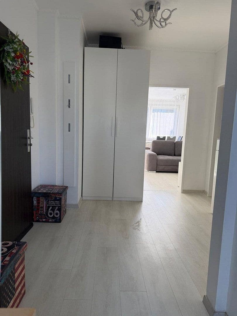 Pronájem bytu 2+1 58 m², Düsseldorf, Severní Porýní-Vestfálsko Pronájem bytu 2+1 58 m², Düsseldorf, Severní Porýní-Vestfálsko