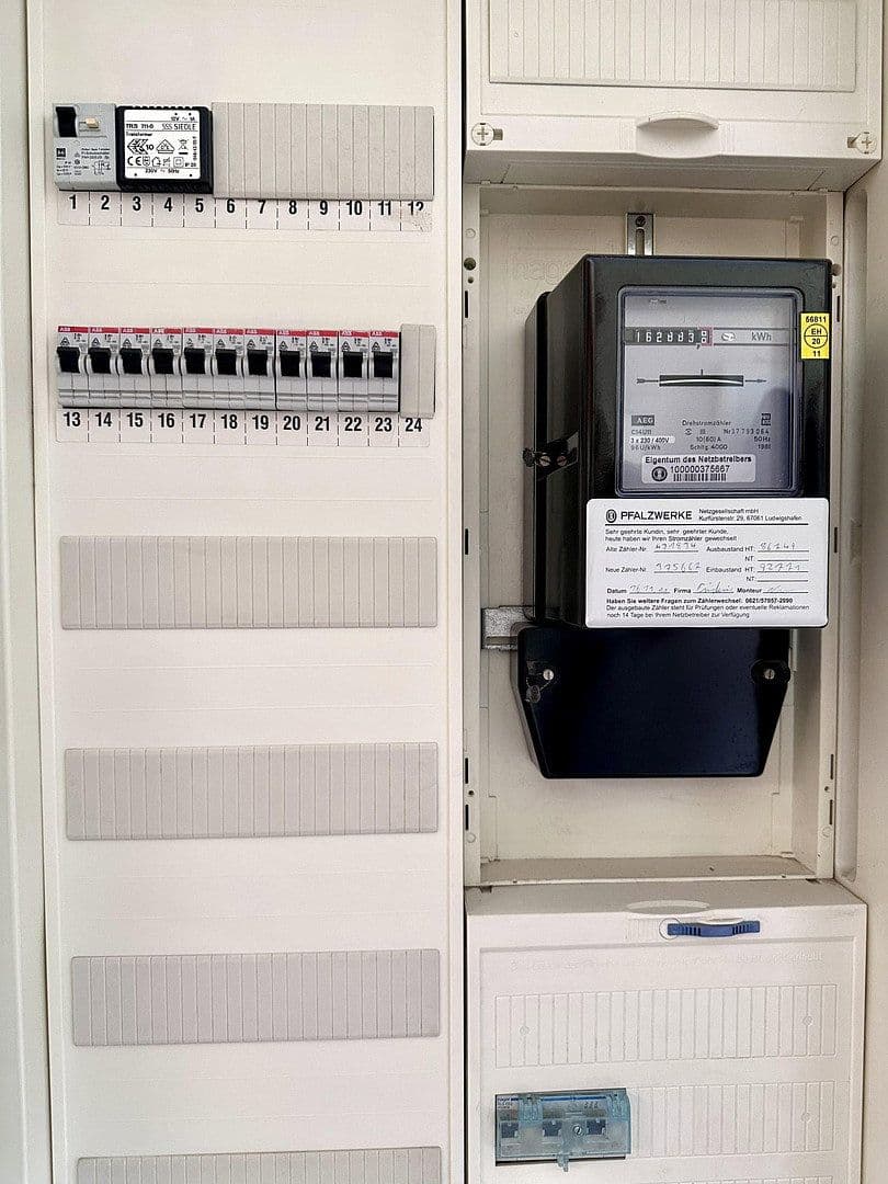Prodej bytu 5+1 125 m², Thaleischweiler-Fröschen, Porýní-Falc Prodej bytu 5+1 125 m², Thaleischweiler-Fröschen, Porýní-Falc