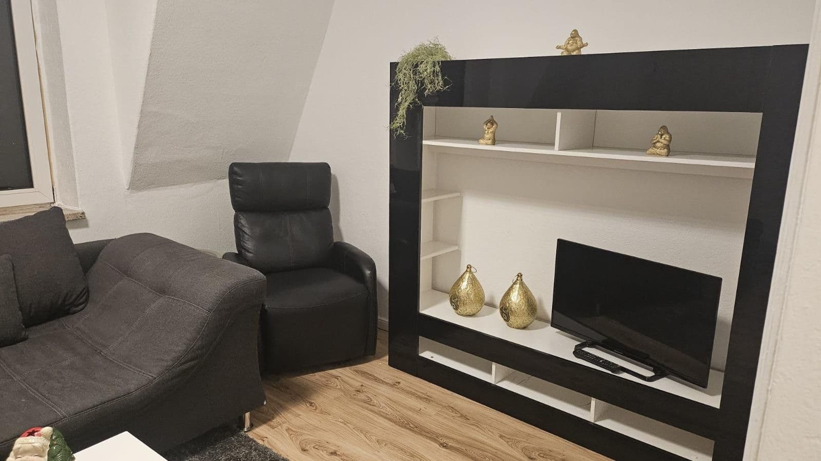 Pronájem bytu 3+1 70 m², Dionysiusstr. 87, Bremerhaven, Bremen Pronájem bytu 3+1 70 m², Dionysiusstr. 87, Bremerhaven, Bremen