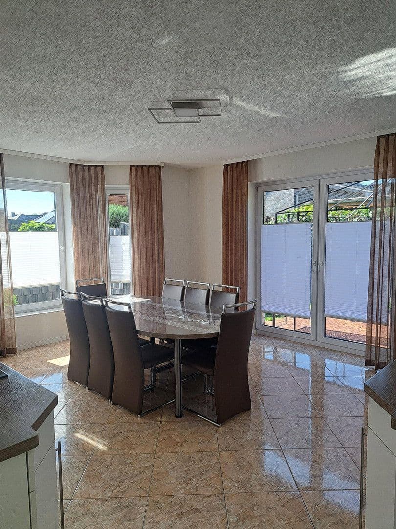 Prodej domu 164 m², pozemek 920 m², Molbergen, Dolní Sasko Prodej domu 164 m², pozemek 920 m², Molbergen, Dolní Sasko