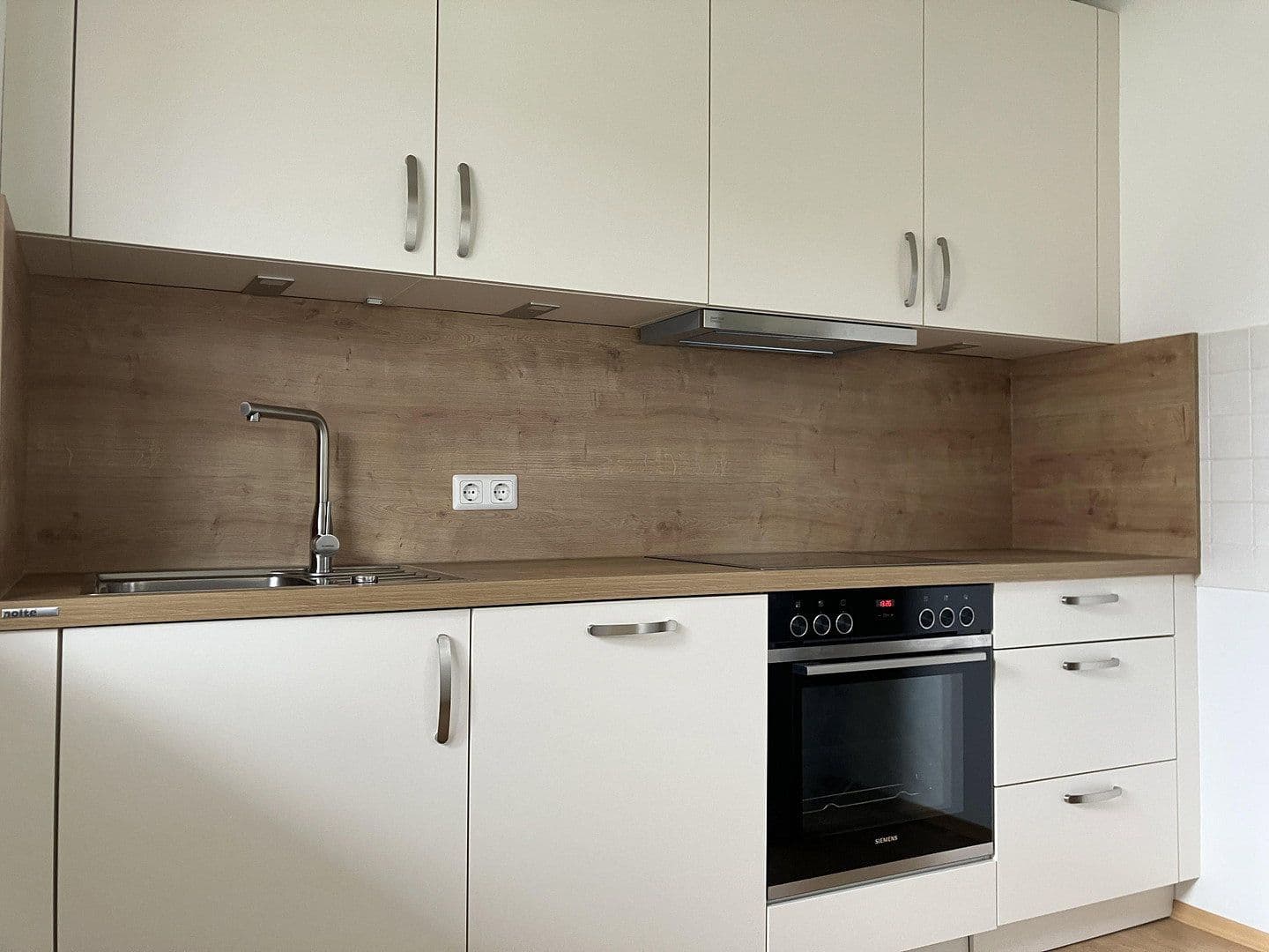 Prodej bytu 2+1 52 m², Tannenweg 34, Hallbergmoos, Bavorsko Prodej bytu 2+1 52 m², Tannenweg 34, Hallbergmoos, Bavorsko