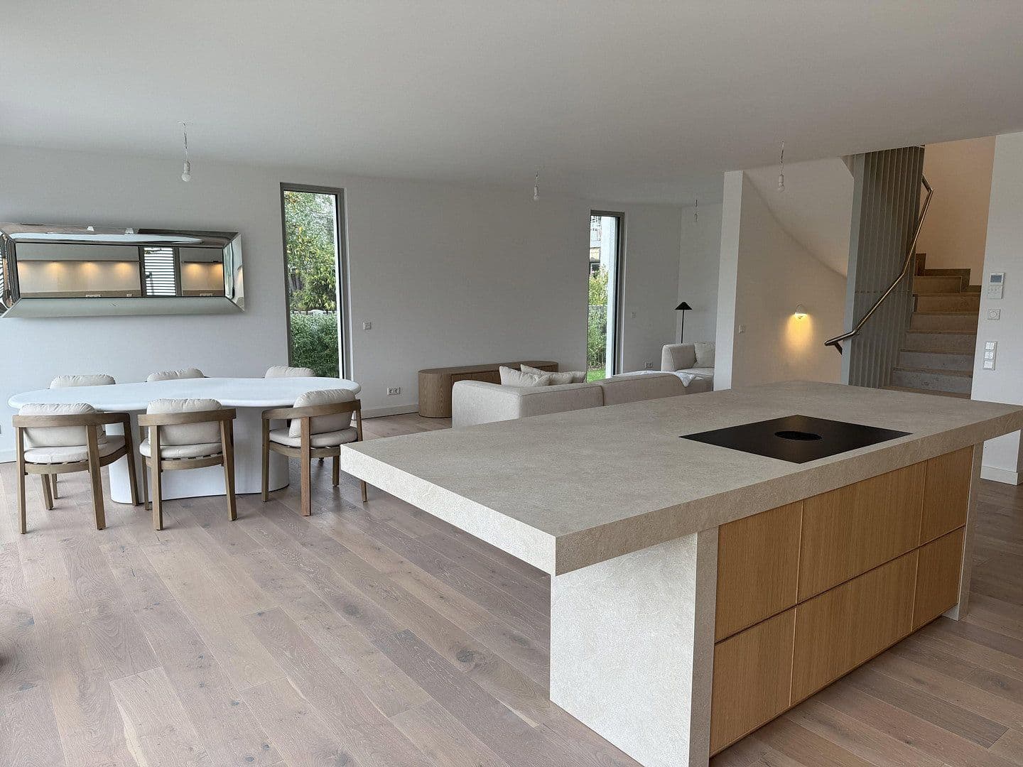 Prodej domu 218 m², pozemek 350 m², Gräfelfing, Bavorsko Prodej domu 218 m², pozemek 350 m², Gräfelfing, Bavorsko