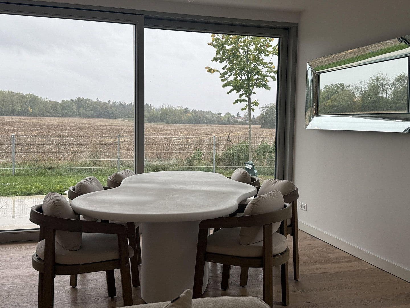 Prodej domu 218 m², pozemek 350 m², Gräfelfing, Bavorsko Prodej domu 218 m², pozemek 350 m², Gräfelfing, Bavorsko