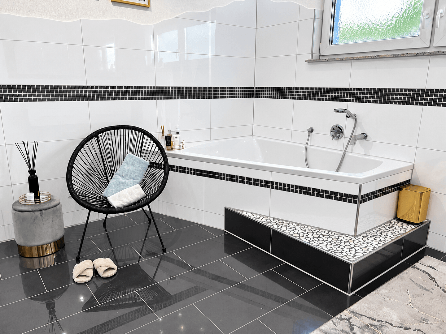 Prodej domu 146 m², pozemek 538 m², Laupheim, Bádensko-Württembersko Prodej domu 146 m², pozemek 538 m², Laupheim, Bádensko-Württembersko