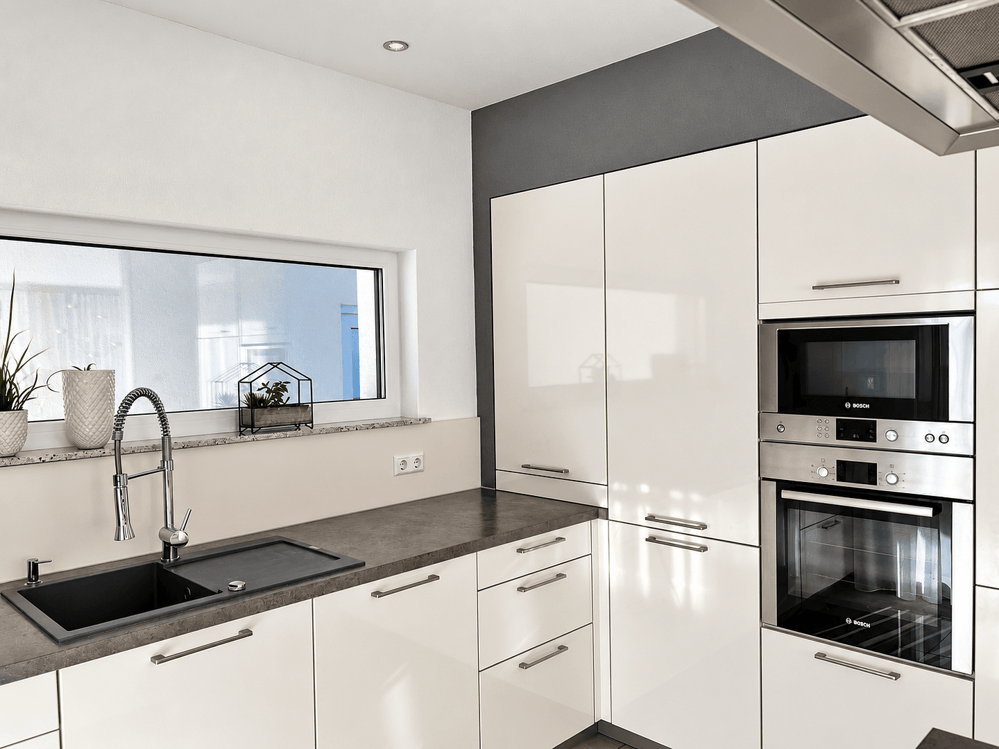 Prodej domu 146 m², pozemek 538 m², Laupheim, Bádensko-Württembersko Prodej domu 146 m², pozemek 538 m², Laupheim, Bádensko-Württembersko