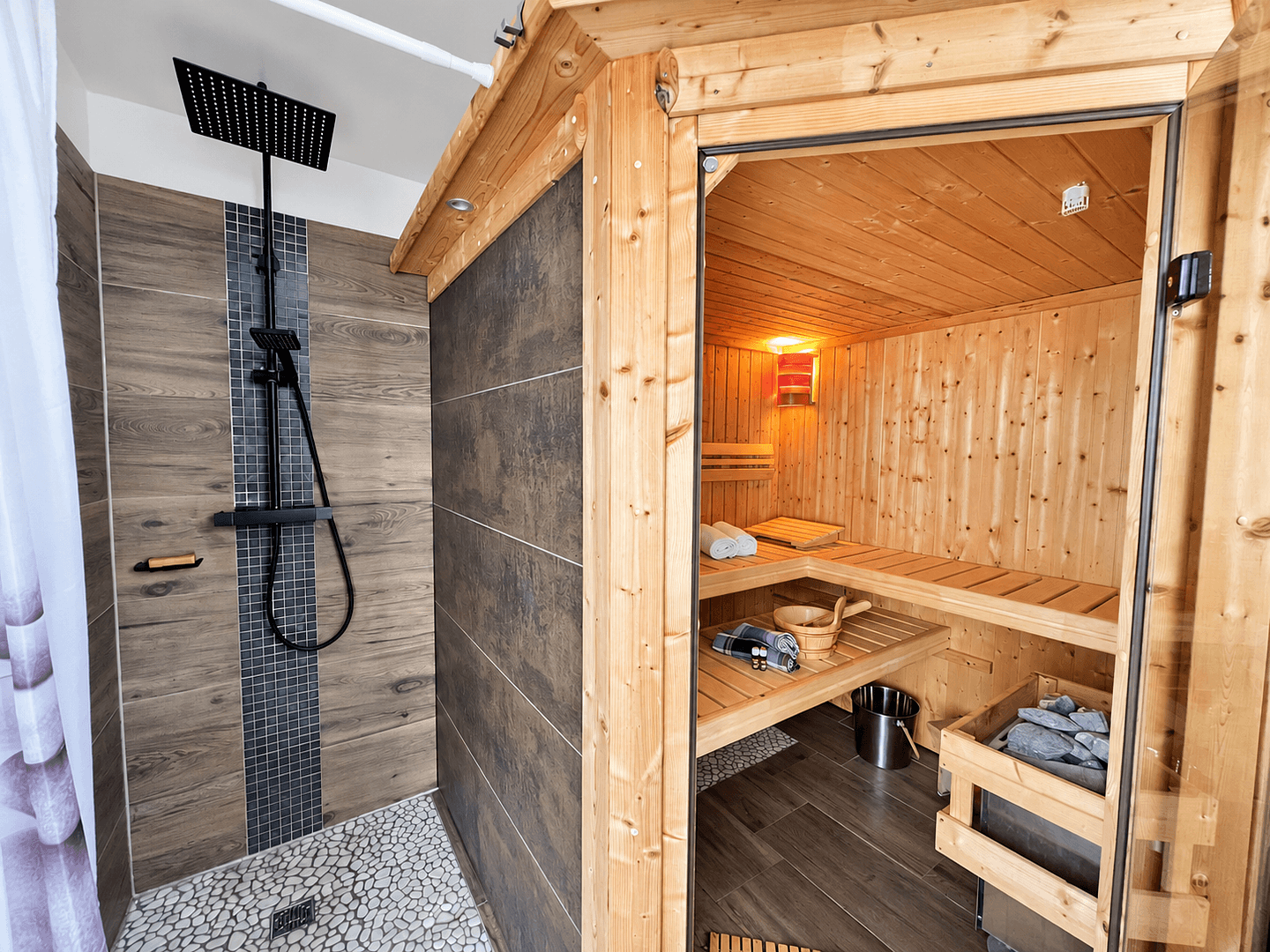 Prodej domu 146 m², pozemek 538 m², Laupheim, Bádensko-Württembersko Prodej domu 146 m², pozemek 538 m², Laupheim, Bádensko-Württembersko